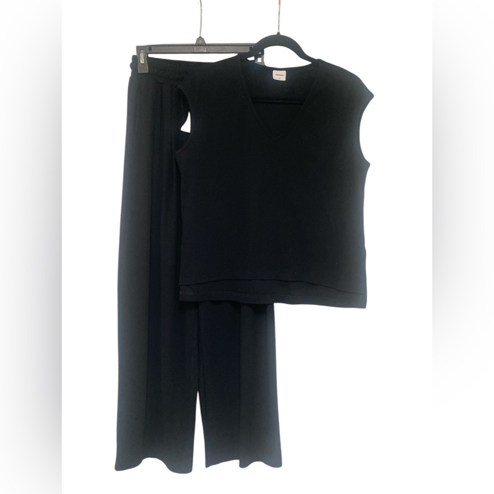 Xieerduo Black Sleeveless Top and Pants Set GUC M